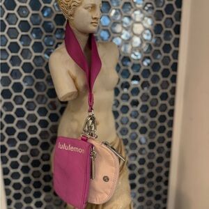 Lululemon DUAL POUCH WRISTLET In Pow Pink/Fuchsia Pink One Size